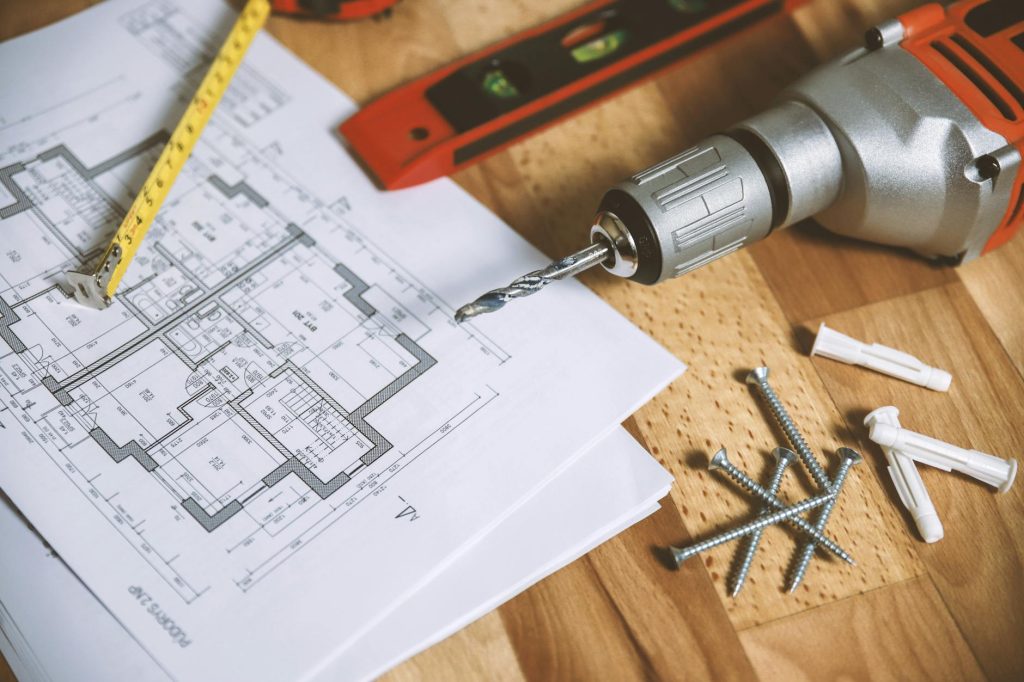 Preț manoperă construcții de la A la Z